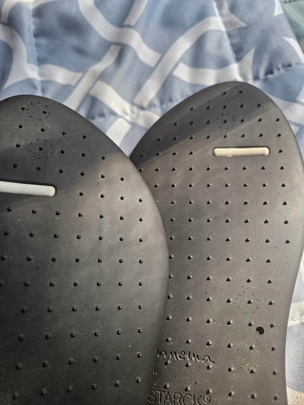 NWT Ipanema Black Flip Flop with White Center Stripe Stark MII Black - Picture 3 of 3
